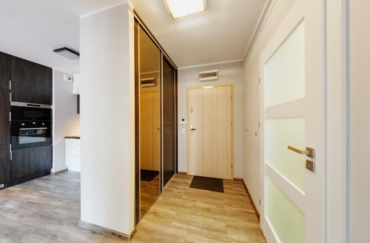 Sleepway Apartments- Garbary 100-46 Poznan Exterior foto